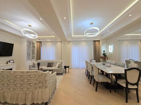 4 otaqlı yeni tikili - Ağ şəhər q. - 180 m²