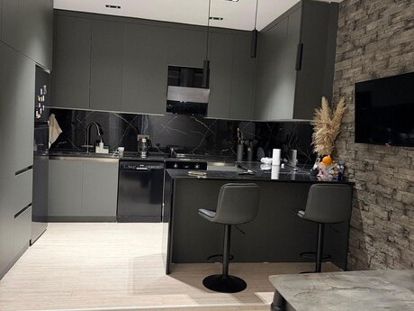 3 otaqlı yeni tikili - 28 May m. - 100 m²