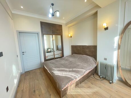 2 otaqlı köhnə tikili - 20 Yanvar m. - 40 m²