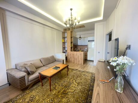 2 otaqlı köhnə tikili - 20 Yanvar m. - 40 m²