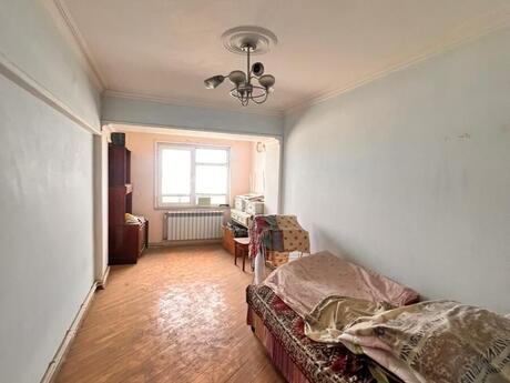 3 otaqlı köhnə tikili - Elmlər Akademiyası m. - 85 m²