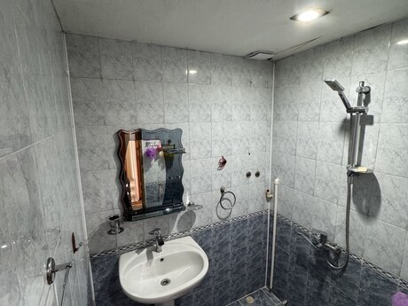 2 otaqlı köhnə tikili - Əhmədli m. - 70 m²