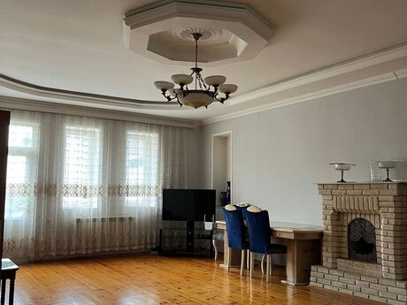6 otaqlı həyət evi/bağ evi - Badamdar q. - 265 m²
