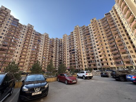2-комн. новостройка - м. Шах Исмаил Хатаи - 106 м²