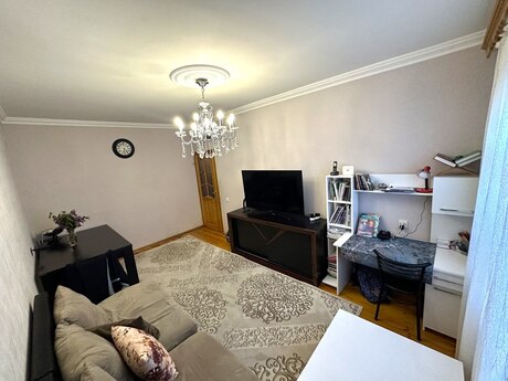 2 otaqlı köhnə tikili - Xalqlar Dostluğu m. - 65 m²