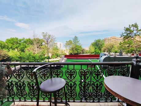 2 otaqlı köhnə tikili - İçəri Şəhər m. - 60 m²