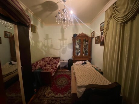 3 otaqlı həyət evi/bağ evi - İnşaatçılar m. - 90 m²