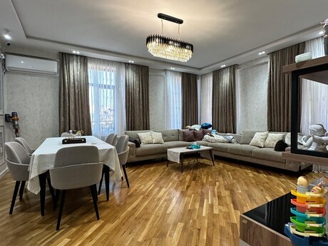 2-комн. новостройка - Хатаинский р. - 100 м²