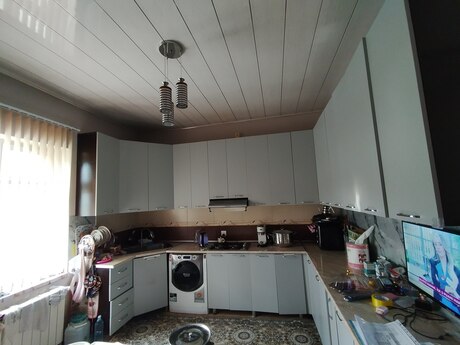 4 otaqlı həyət evi/bağ evi - Binə q. - 193.1 m²