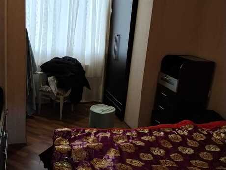 4 otaqlı köhnə tikili - Həzi Aslanov m. - 80 m²