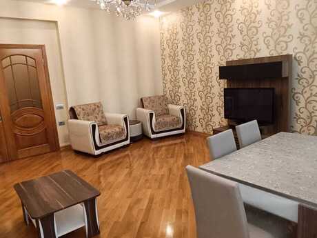 Kirayə 3 otaqlı mənzil, 140 m², Şah İsmayıl Xətai: 1 350 ₼/ay 5