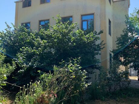 9 otaqlı həyət evi/bağ evi - Xaçmaz - 250 m²
