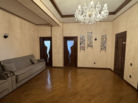 3 otaqlı yeni tikili - 20 Yanvar m. - 130 m²