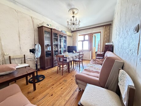 2 otaqlı köhnə tikili - Köhnə Günəşli q. - 62 m²