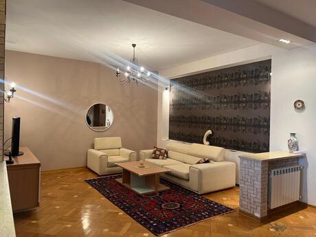 3 otaqlı yeni tikili - 28 May m. - 120 m²