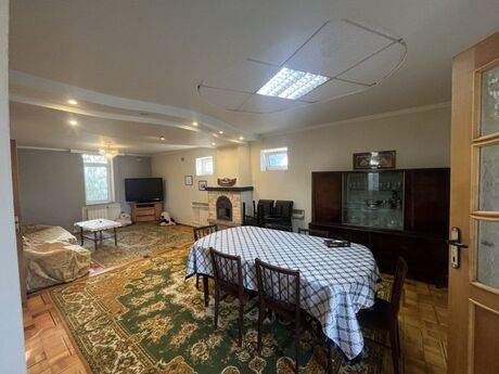 5 otaqlı həyət evi/bağ evi - Mərdəkan q. - 200 m²