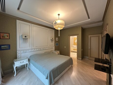 3 otaqlı yeni tikili - İçəri Şəhər m. - 176 m²