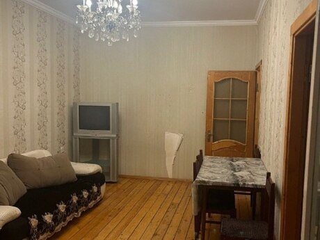 2 otaqlı köhnə tikili - Nəsimi r. - 50 m²
