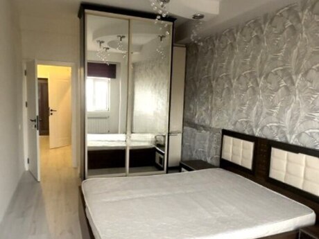 2 otaqlı yeni tikili - 8-ci mikrorayon q. - 65 m²