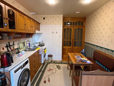 4 otaqlı köhnə tikili - Həzi Aslanov m. - 108 m²