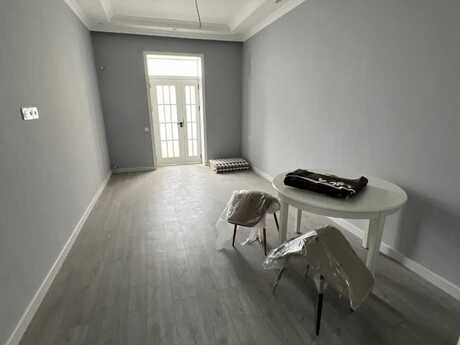 2 otaqlı köhnə tikili - Şah İsmayıl Xətai m. - 60 m²