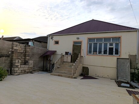 4 otaqlı həyət evi/bağ evi - Dədə Qorqud q. - 110 m²