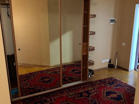 2 otaqlı yeni tikili - İnşaatçılar m. - 100 m²