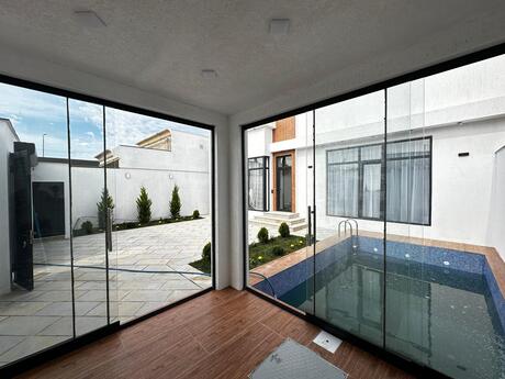 4 otaqlı həyət evi/bağ evi - Şüvəlan q. - 140 m²