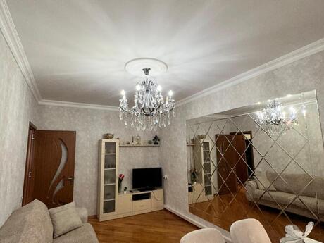 3 otaqlı köhnə tikili - Memar Əcəmi m. - 80 m²