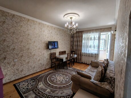 2 otaqlı köhnə tikili - 7-ci mikrorayon q. - 50 m²