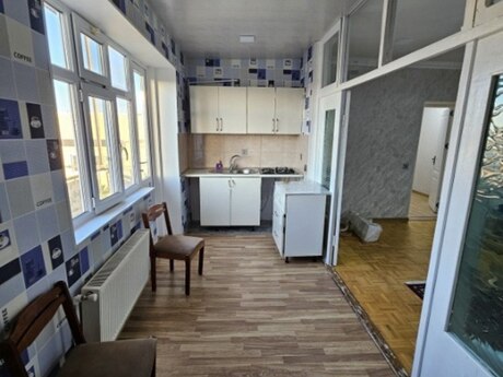 3 otaqlı köhnə tikili - Badamdar q. - 70 m²
