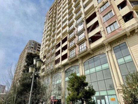 3 otaqlı yeni tikili - 28 May m. - 138 m²