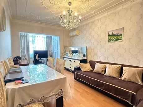 4 otaqlı köhnə tikili - Yeni Yasamal q. - 115 m²