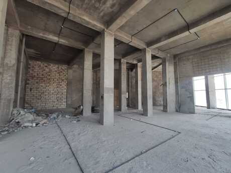 Obyekt - Ağ şəhər q. - 270 m²