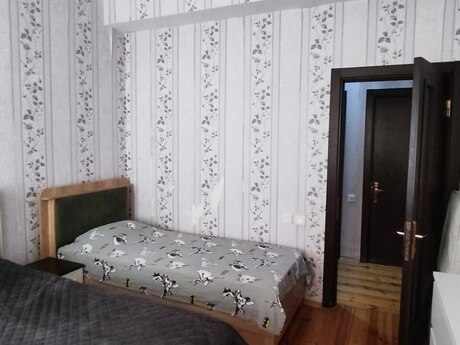 2 otaqlı köhnə tikili - Lökbatan q. - 73 m²
