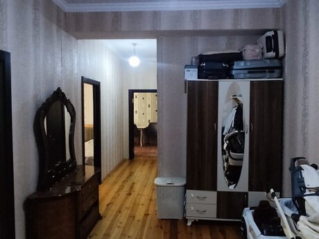2 otaqlı köhnə tikili - Lökbatan q. - 73 m²