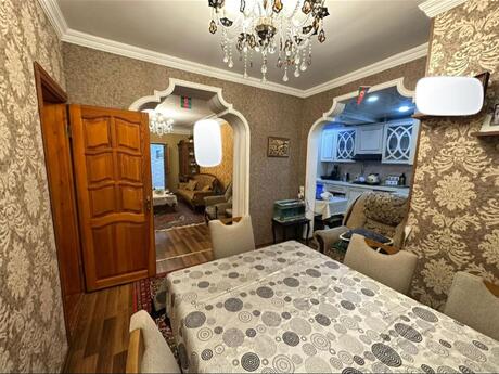 5 otaqlı köhnə tikili - Əhmədli m. - 100 m²