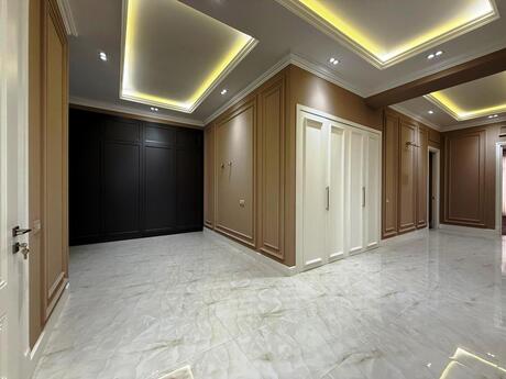 4 otaqlı yeni tikili - 28 May m. - 235 m²
