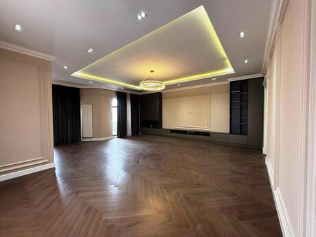 4 otaqlı yeni tikili - 28 May m. - 235 m²