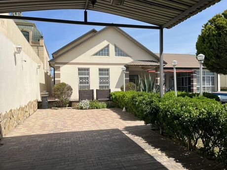 4 otaqlı həyət evi/bağ evi - Şimal DRES q. - 140 m²