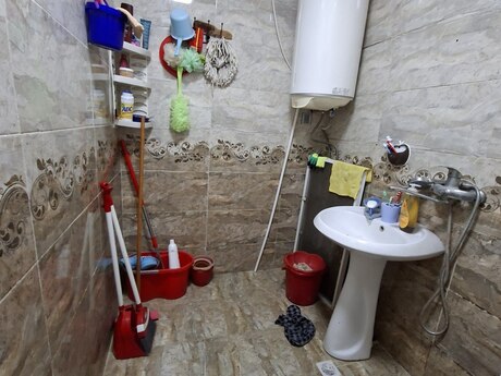 2 otaqlı köhnə tikili - Memar Əcəmi m. - 47 m²