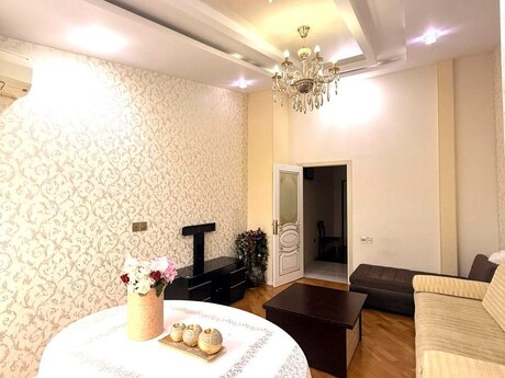 2 otaqlı yeni tikili - Əhmədli m. - 70 m²
