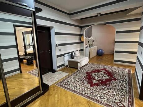 3-комн. новостройка - Наримановский  р. - 130 м²