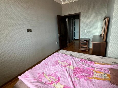 2 otaqlı yeni tikili - İnşaatçılar m. - 80 m²