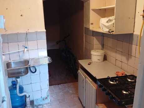 1 otaqlı köhnə tikili - Nizami m. - 14 m²