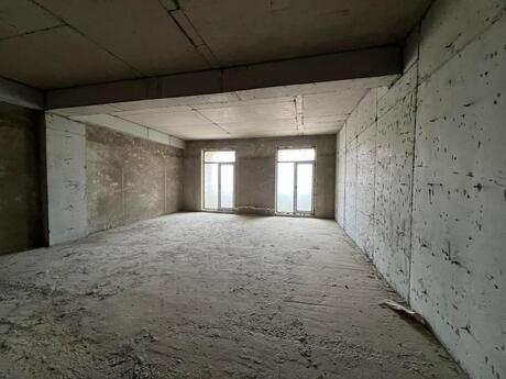 4-комн. новостройка - Хатаинский р. - 195 м²