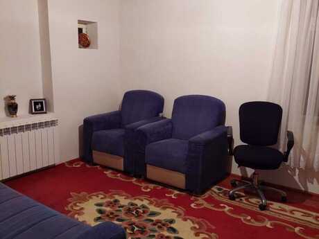 5 otaqlı həyət evi/bağ evi - Binəqədi q. - 192 m²