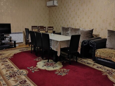 5 otaqlı həyət evi/bağ evi - Binəqədi q. - 192 m²