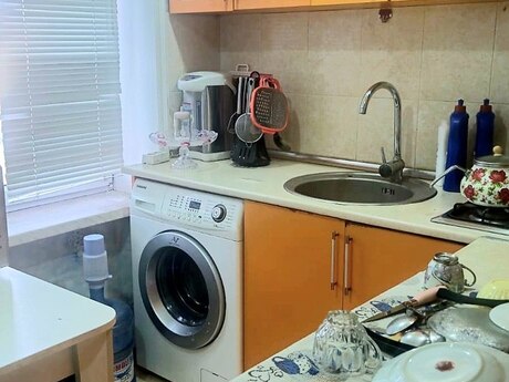 2 otaqlı köhnə tikili - Biləcəri q. - 40 m²