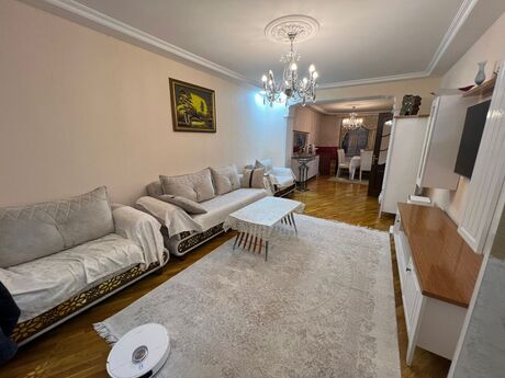 4 otaqlı köhnə tikili - Bakıxanov q. - 111 m²